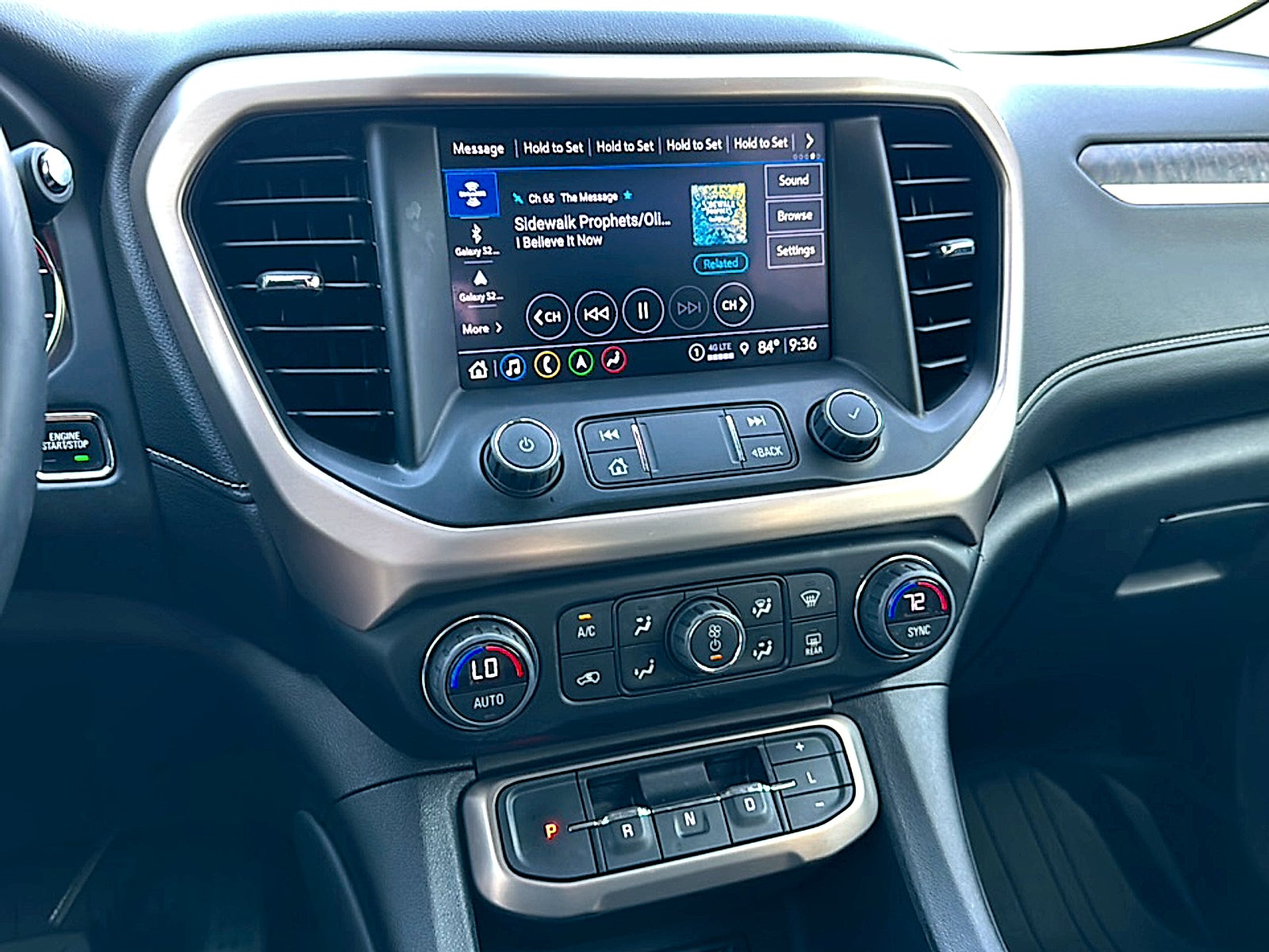 2023 GMC Acadia Denali
