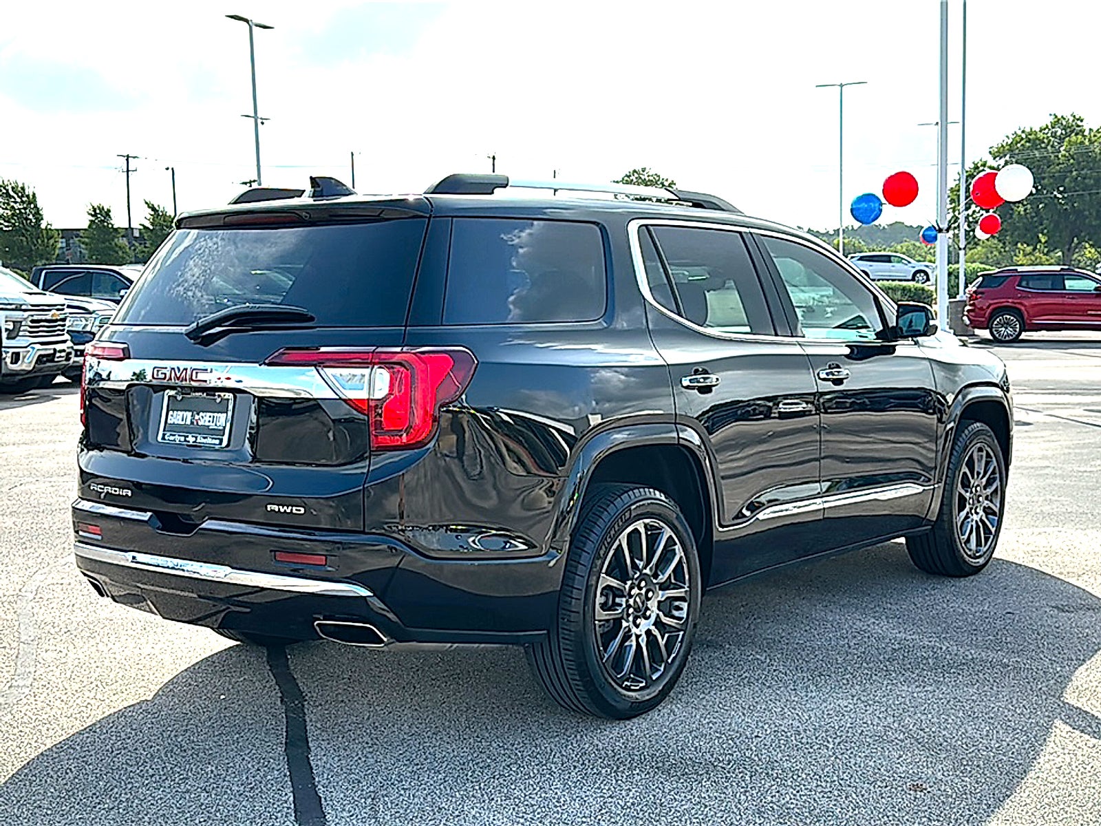 2023 GMC Acadia Denali