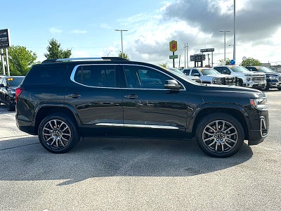 2023 GMC Acadia Denali