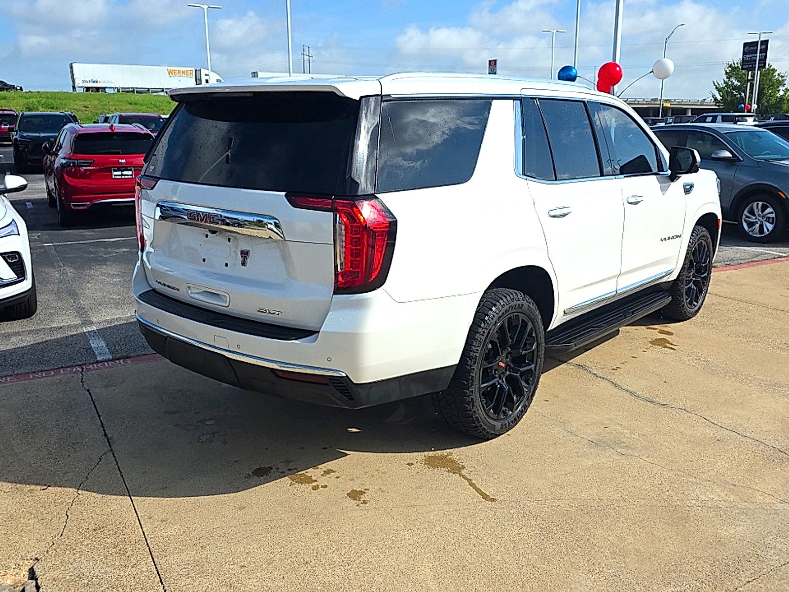2021 GMC Yukon SLT