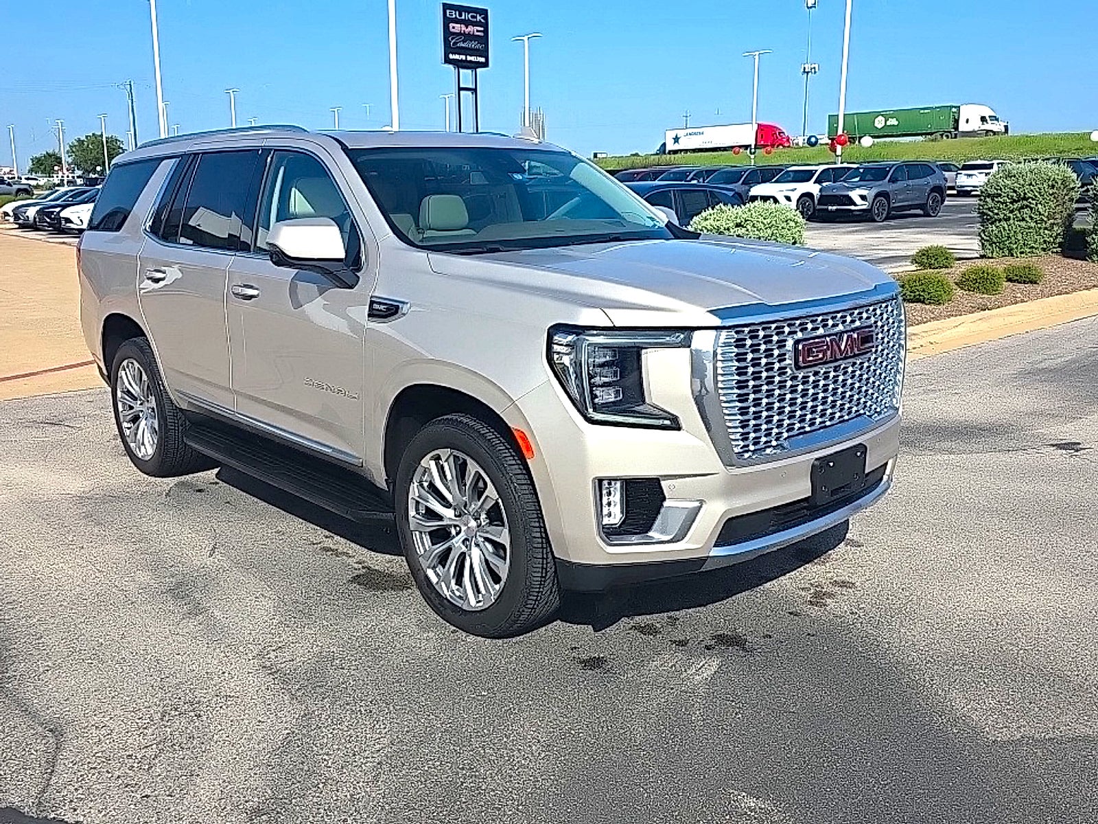 2024 GMC Yukon Denali