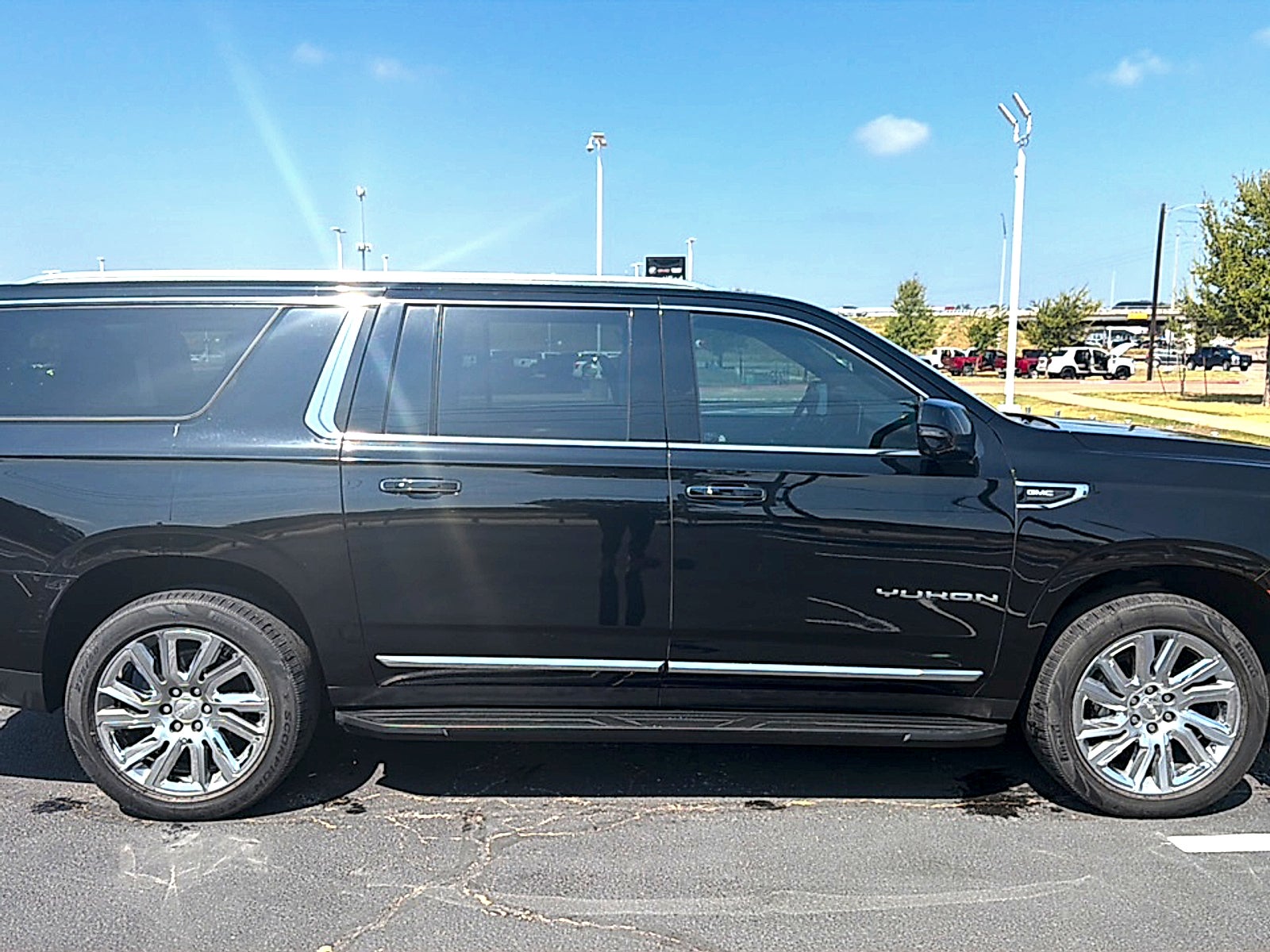 2021 GMC Yukon XL SLT