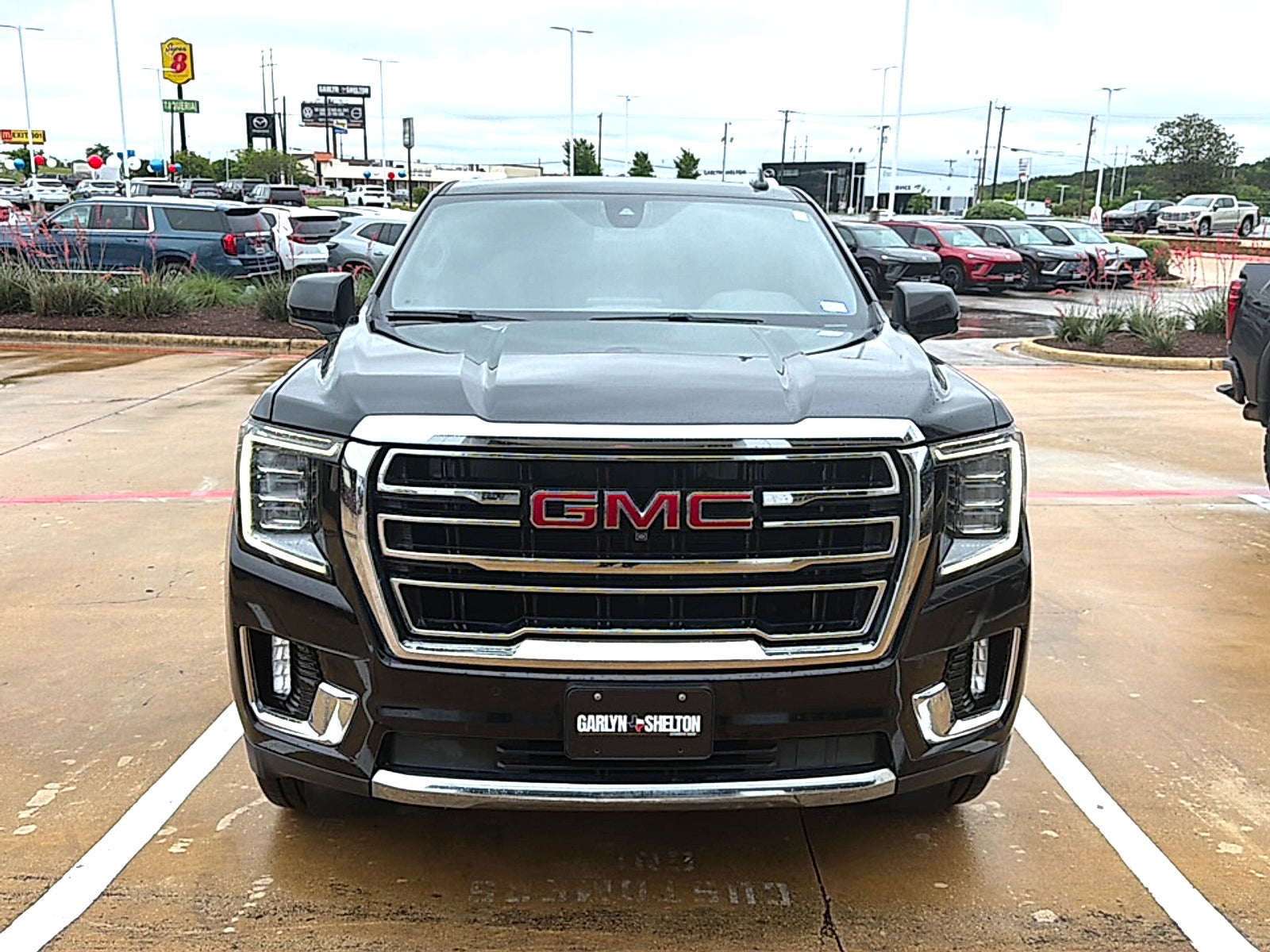 2023 GMC Yukon SLT