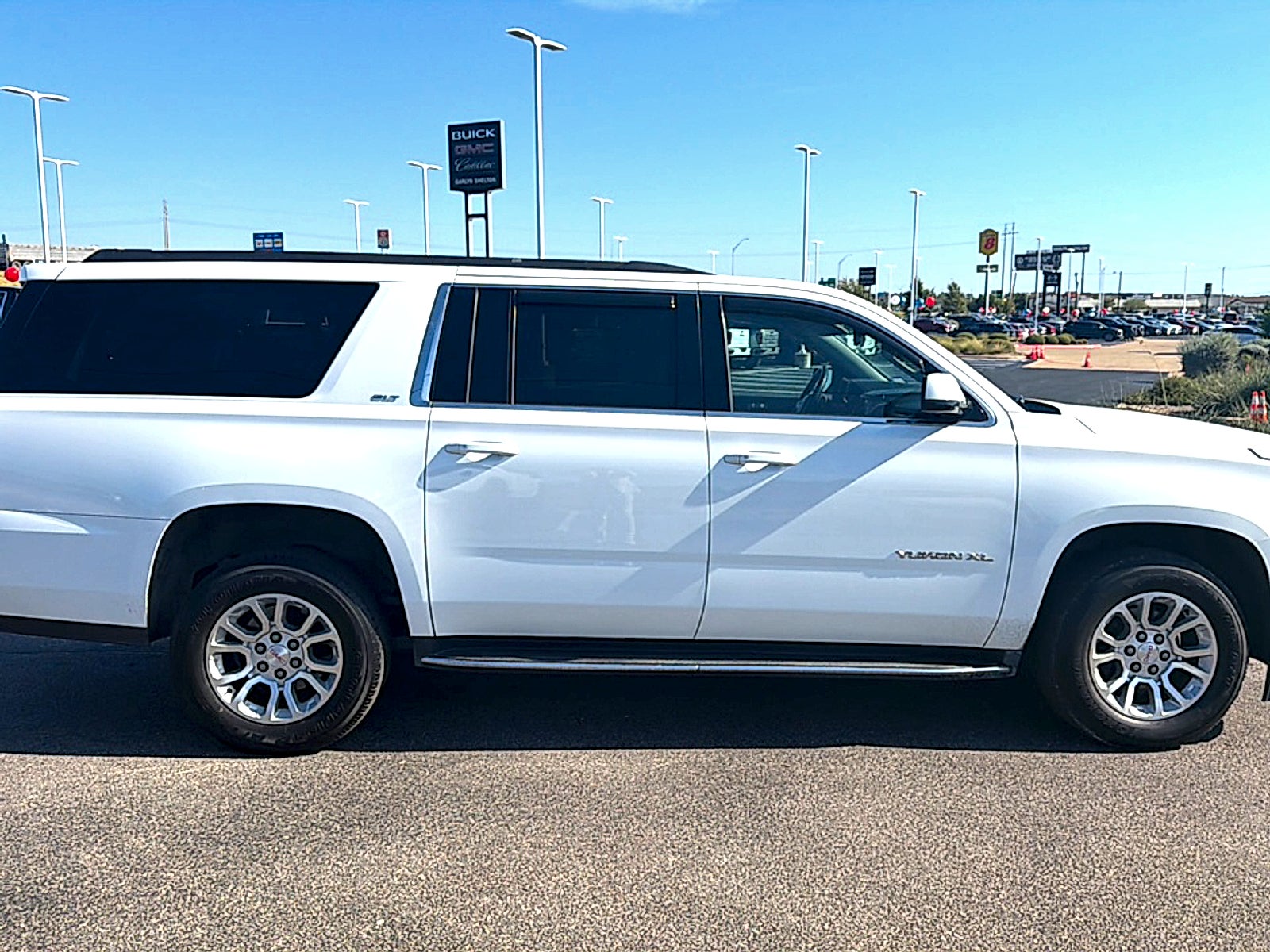 2020 GMC Yukon XL SLT