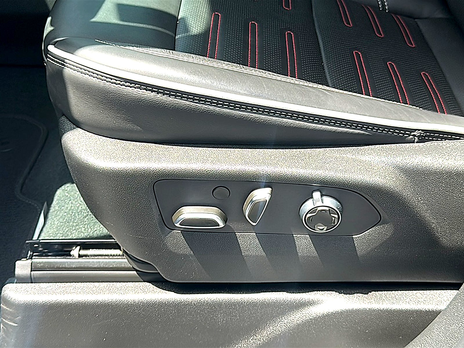 2025 GMC Yukon AT4 Ultimate
