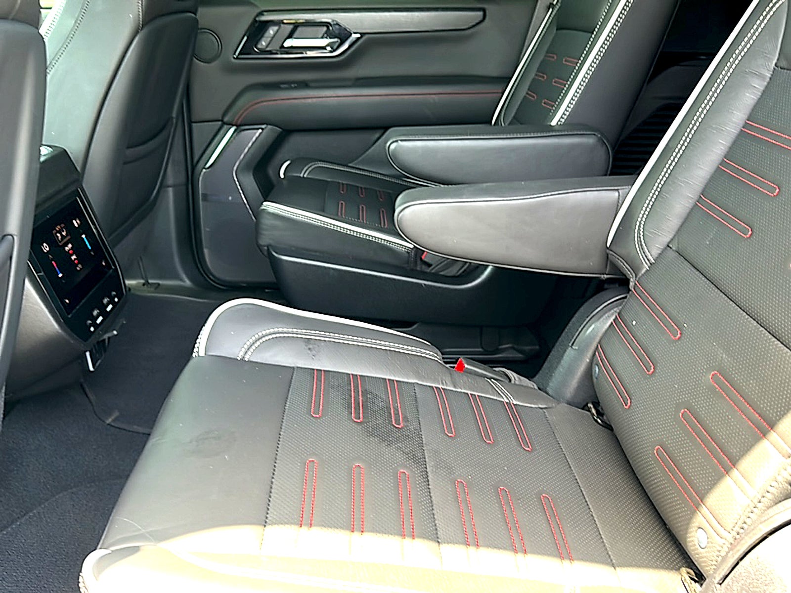 2025 GMC Yukon AT4 Ultimate