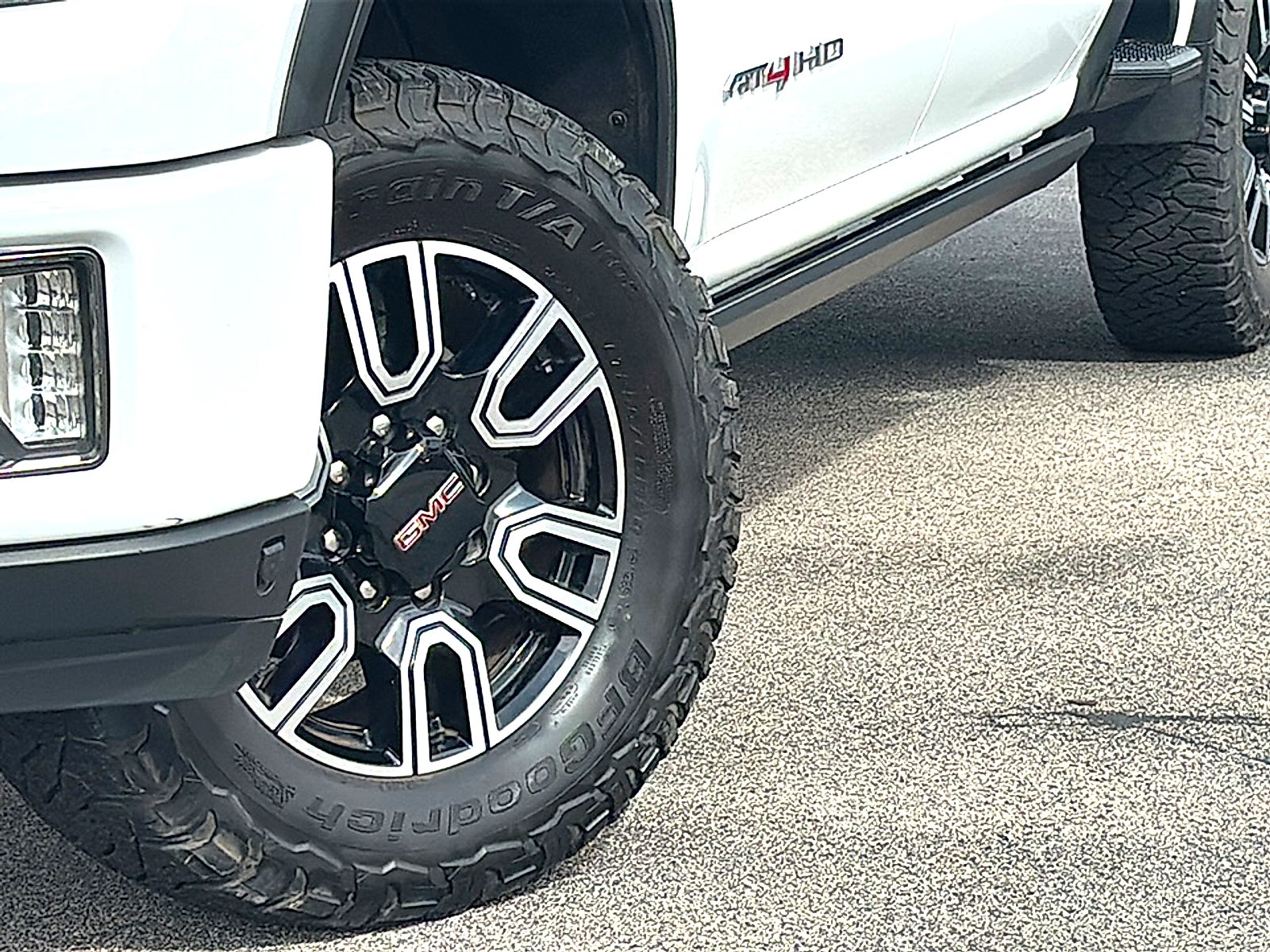 2023 GMC Sierra 2500 HD AT4