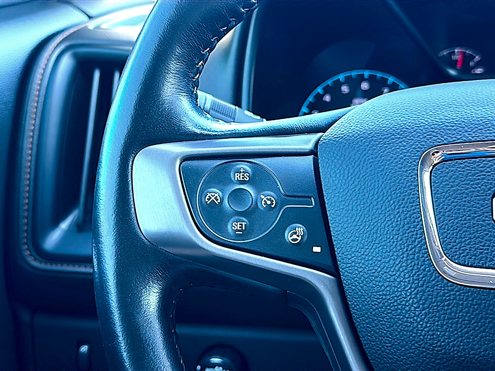 2022 GMC Canyon AT4 - Leather