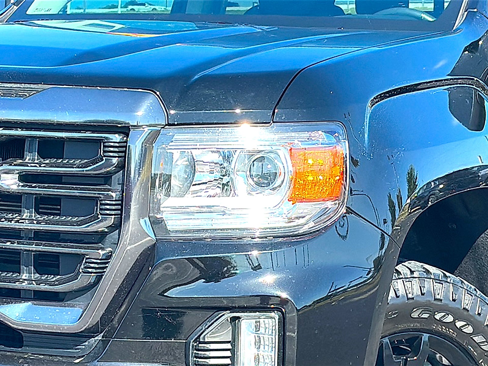 2022 GMC Canyon AT4 - Leather
