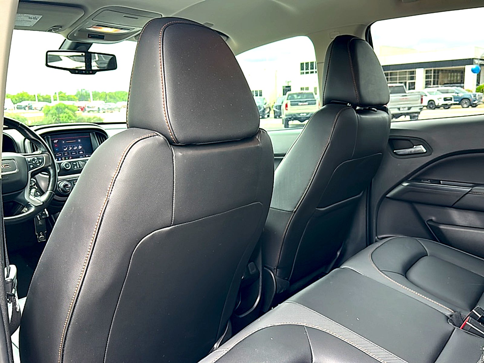 2022 GMC Canyon AT4 - Leather
