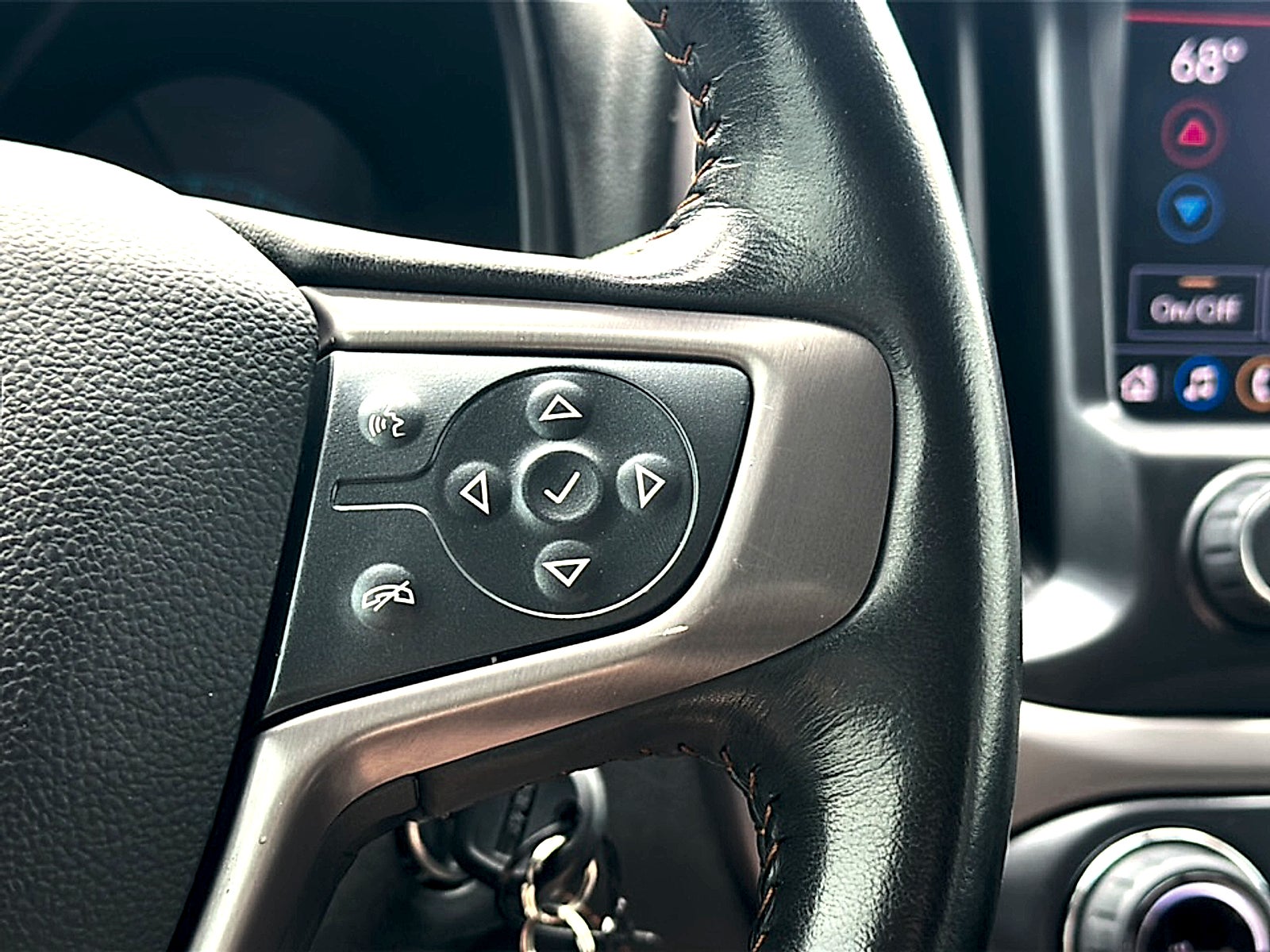 2022 GMC Canyon AT4 - Leather