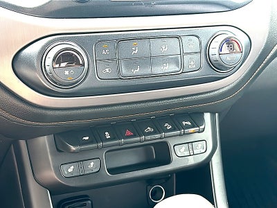 2022 GMC Canyon AT4 - Leather