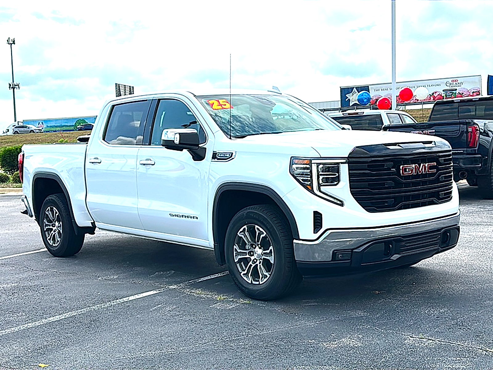 2025 GMC Sierra 1500 SLT