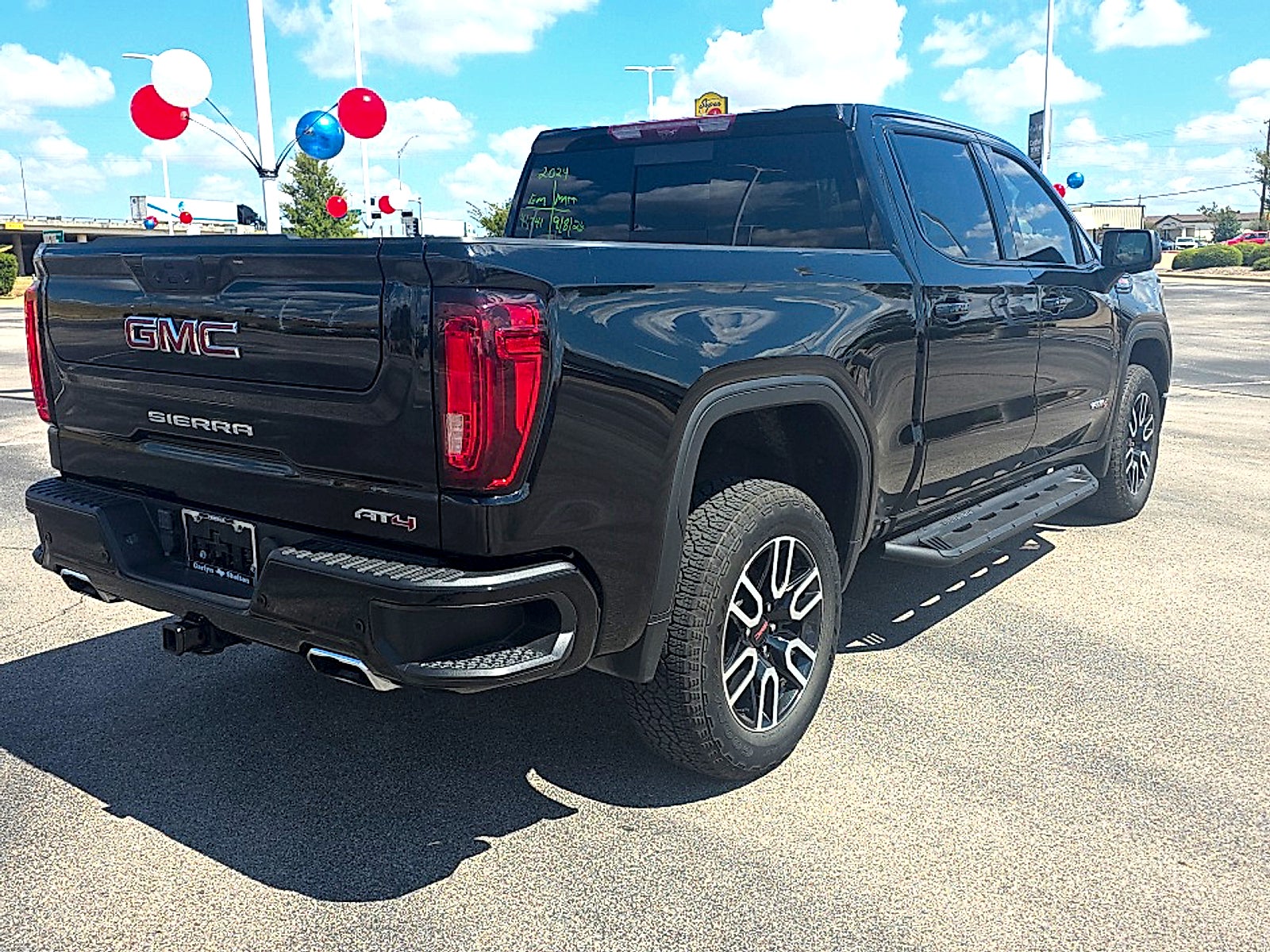2024 GMC Sierra 1500 AT4