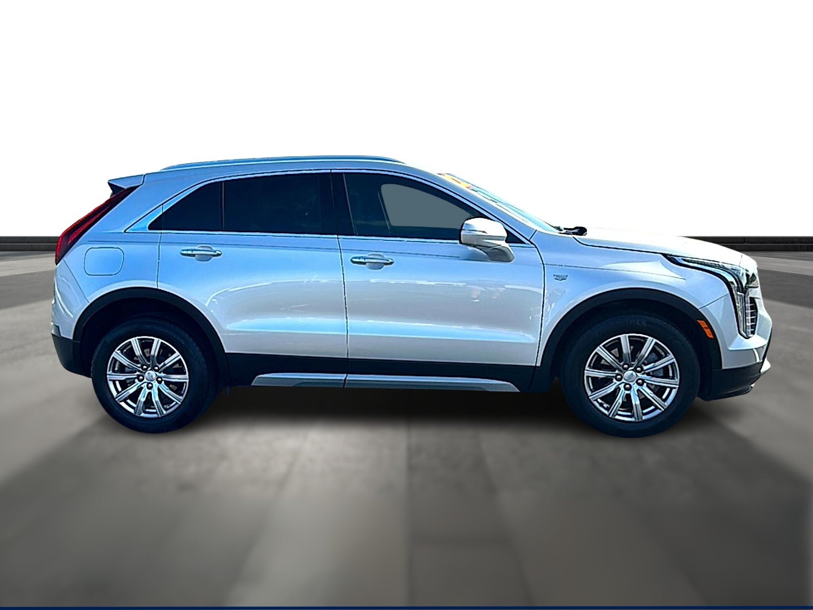 2022 Cadillac XT4 Premium Luxury
