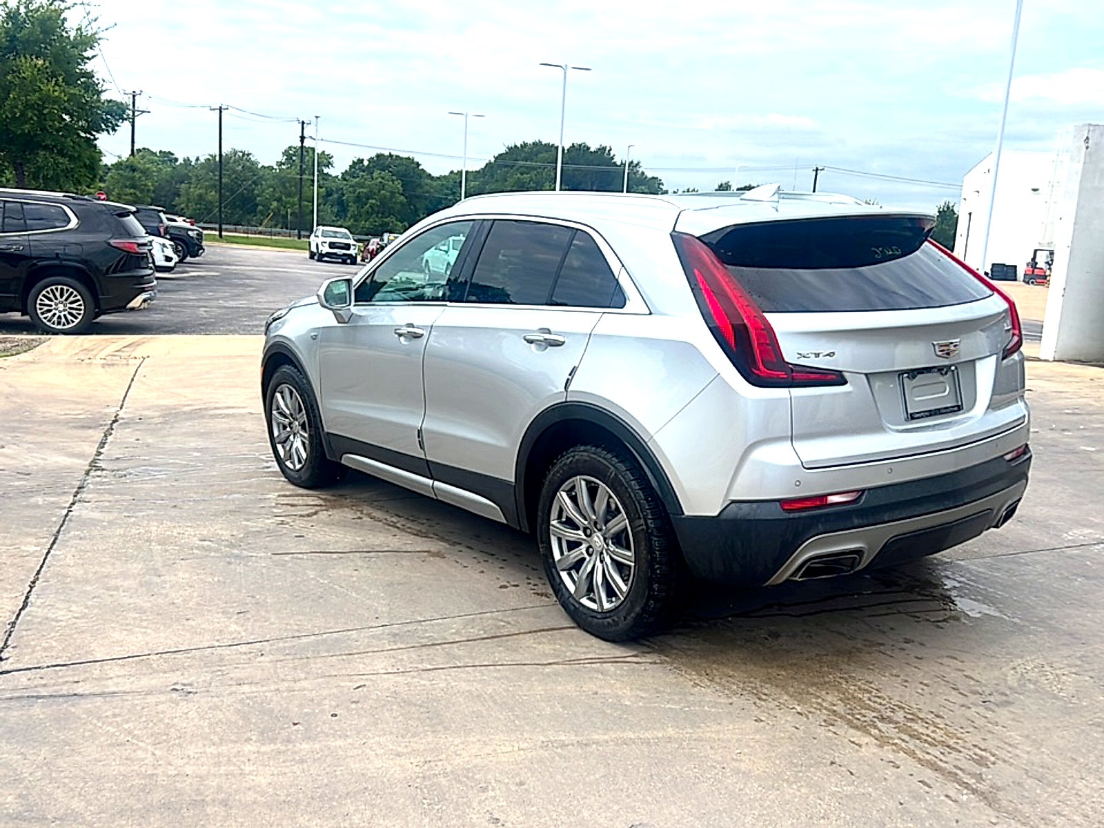 2020 Cadillac XT4 FWD Premium Luxury