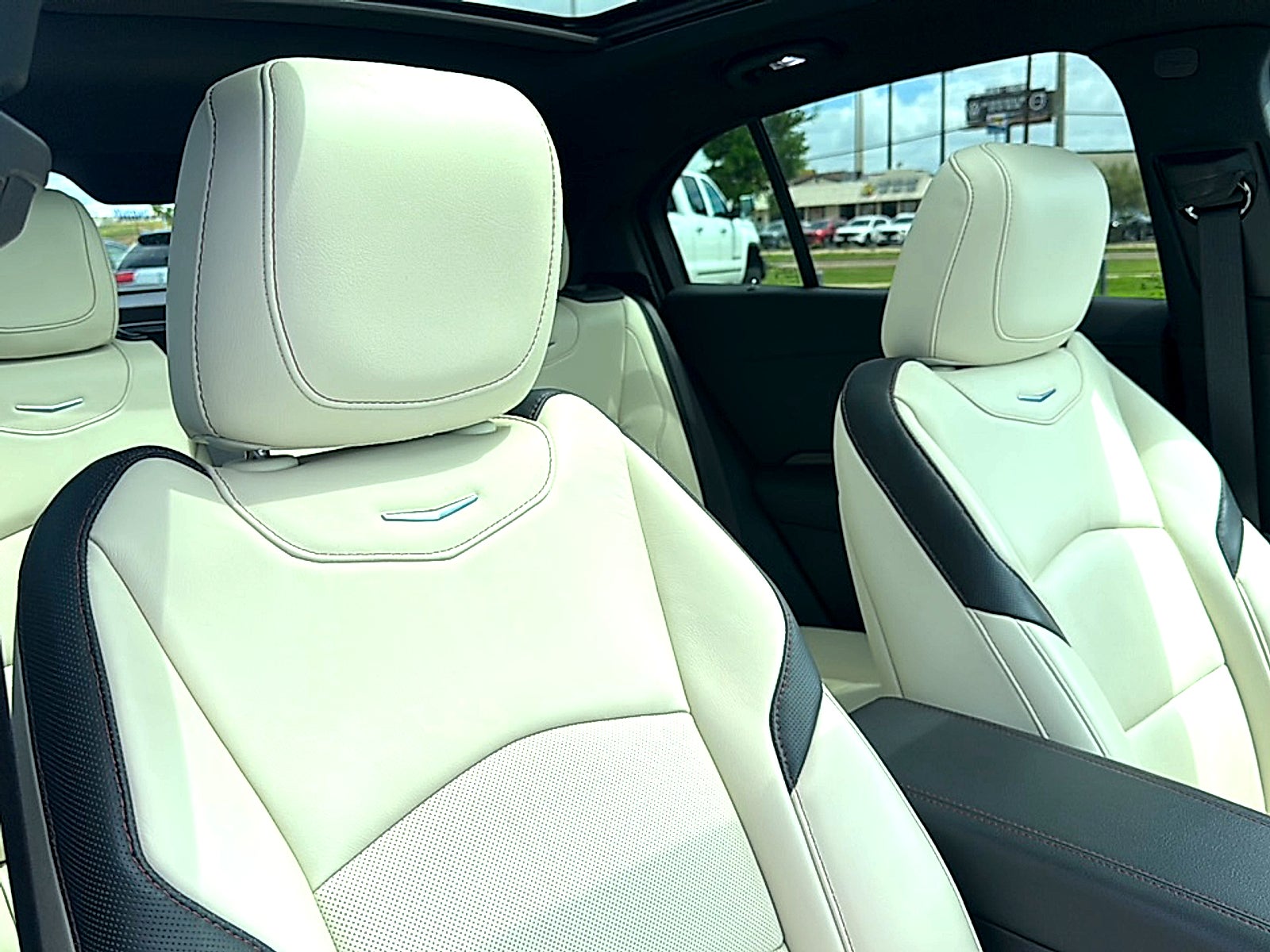 2023 Cadillac XT4 Sport