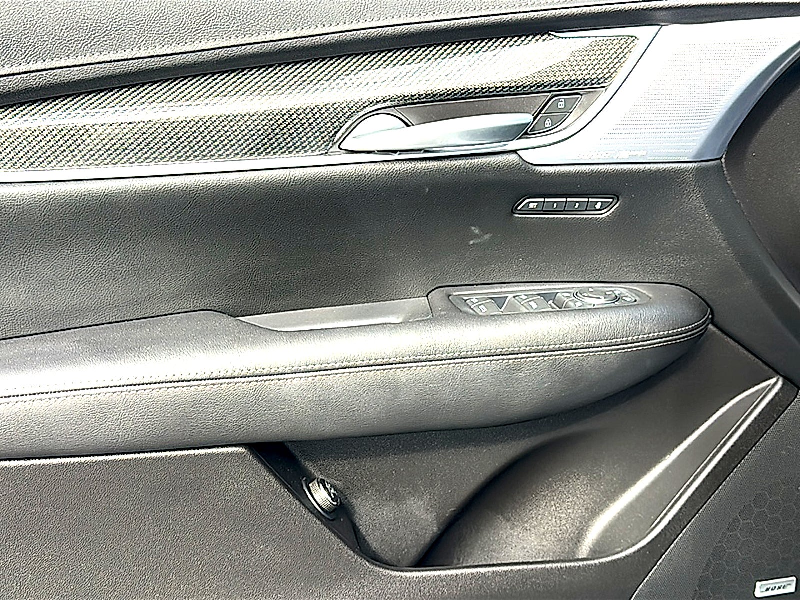2025 Cadillac XT5 Sport
