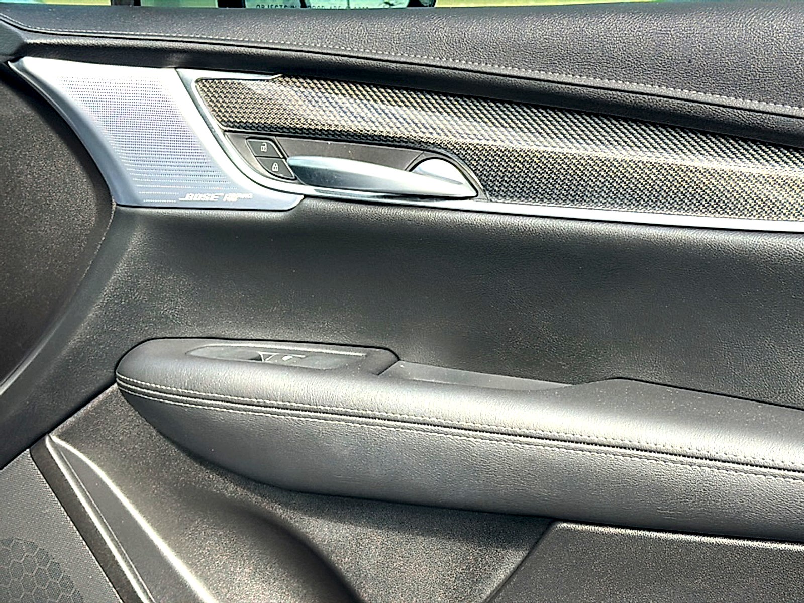 2025 Cadillac XT5 Sport