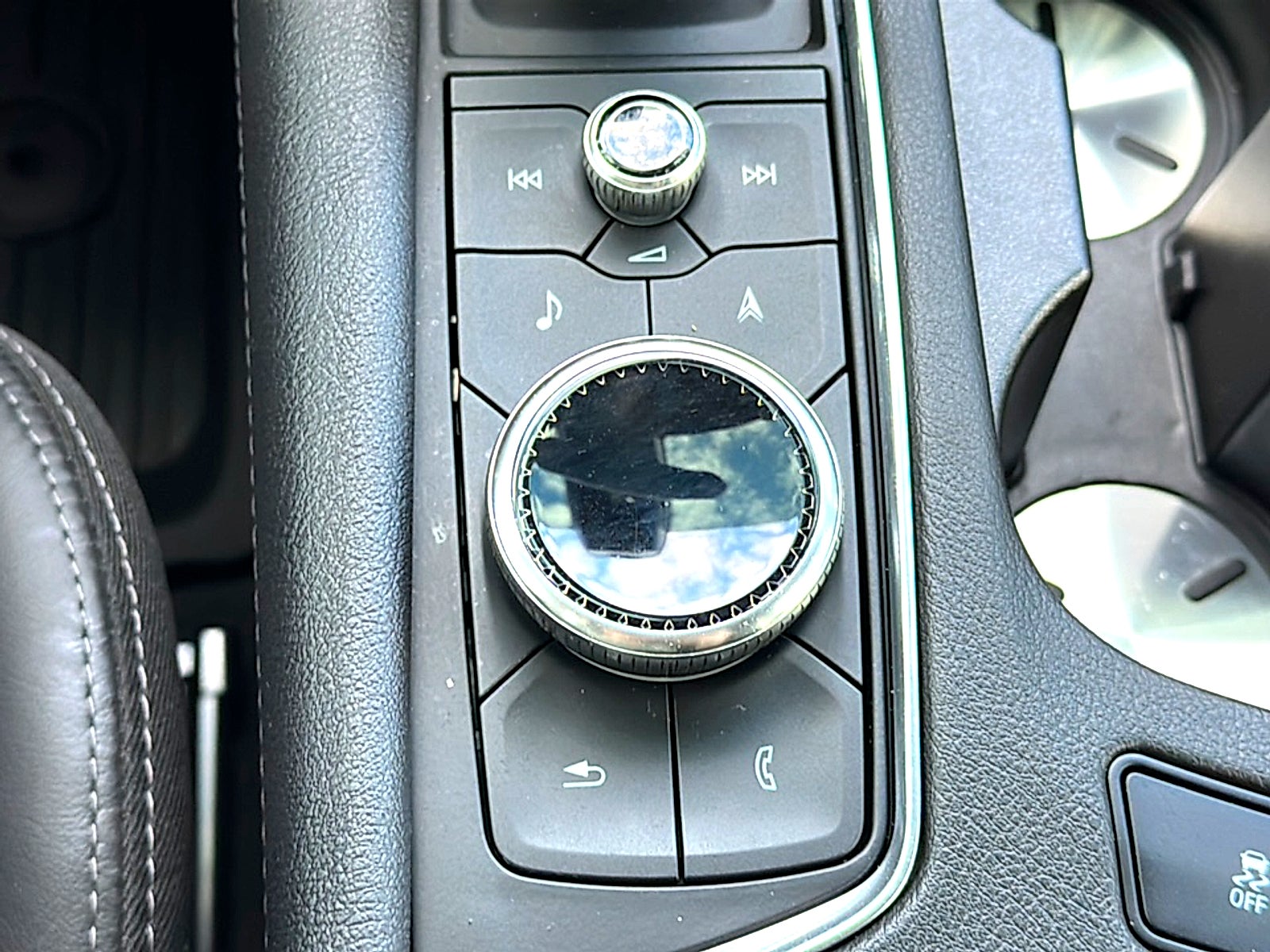 2025 Cadillac XT5 Sport