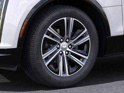 2025 Cadillac LYRIQ Luxury 1