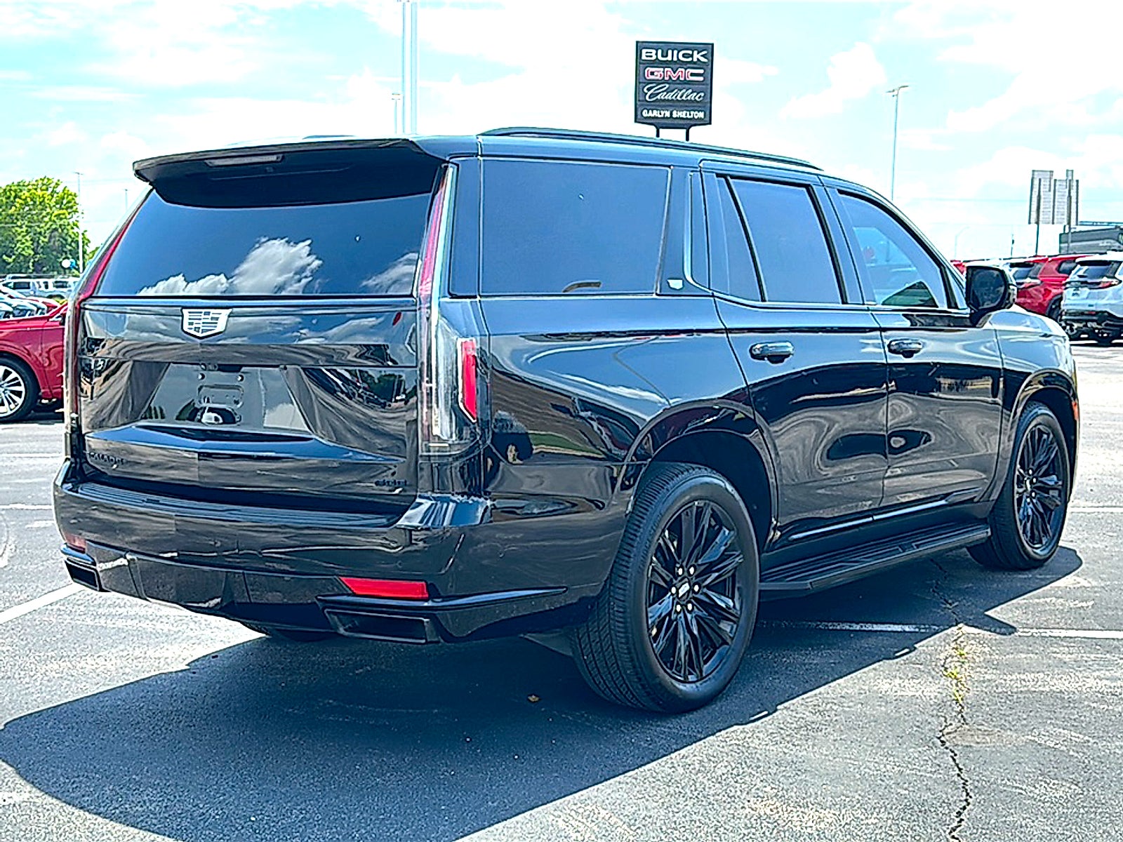 2023 Cadillac Escalade Sport