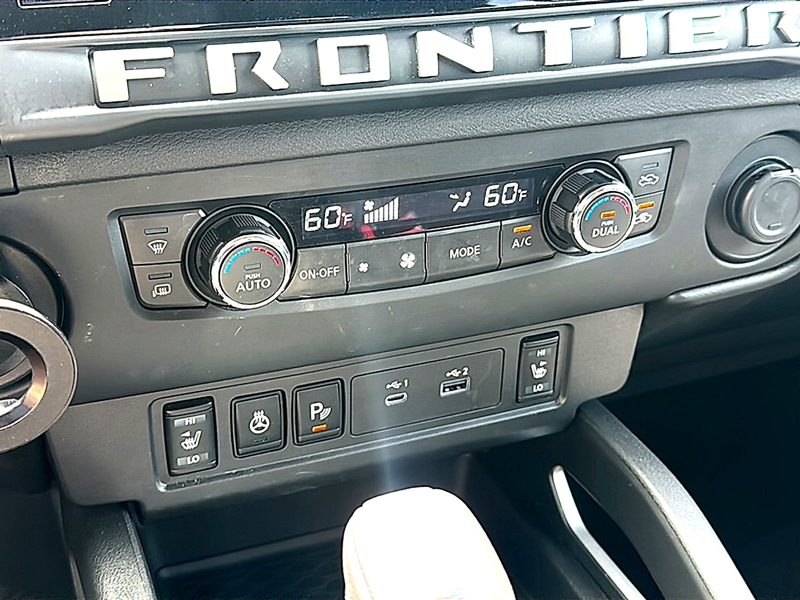 2025 Nissan Frontier Crew Cab SV 4x2