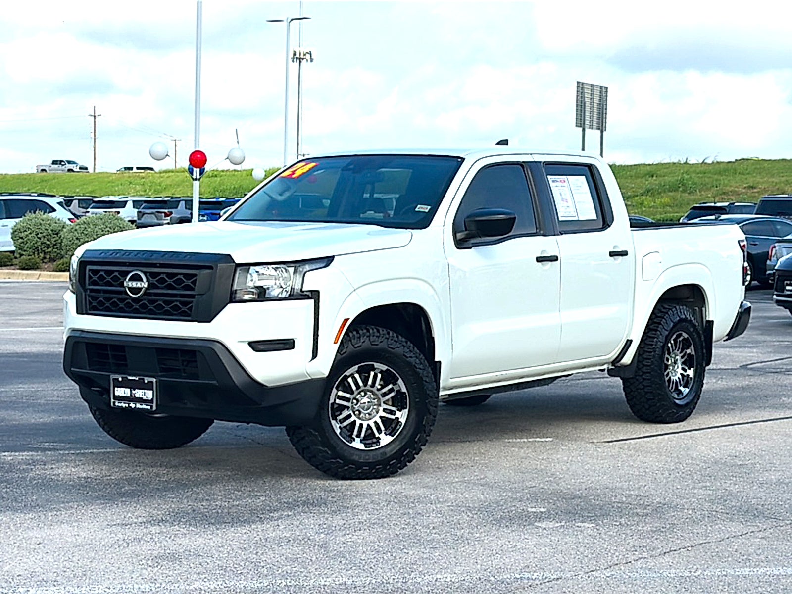 2024 Nissan Frontier Crew Cab S 4x4