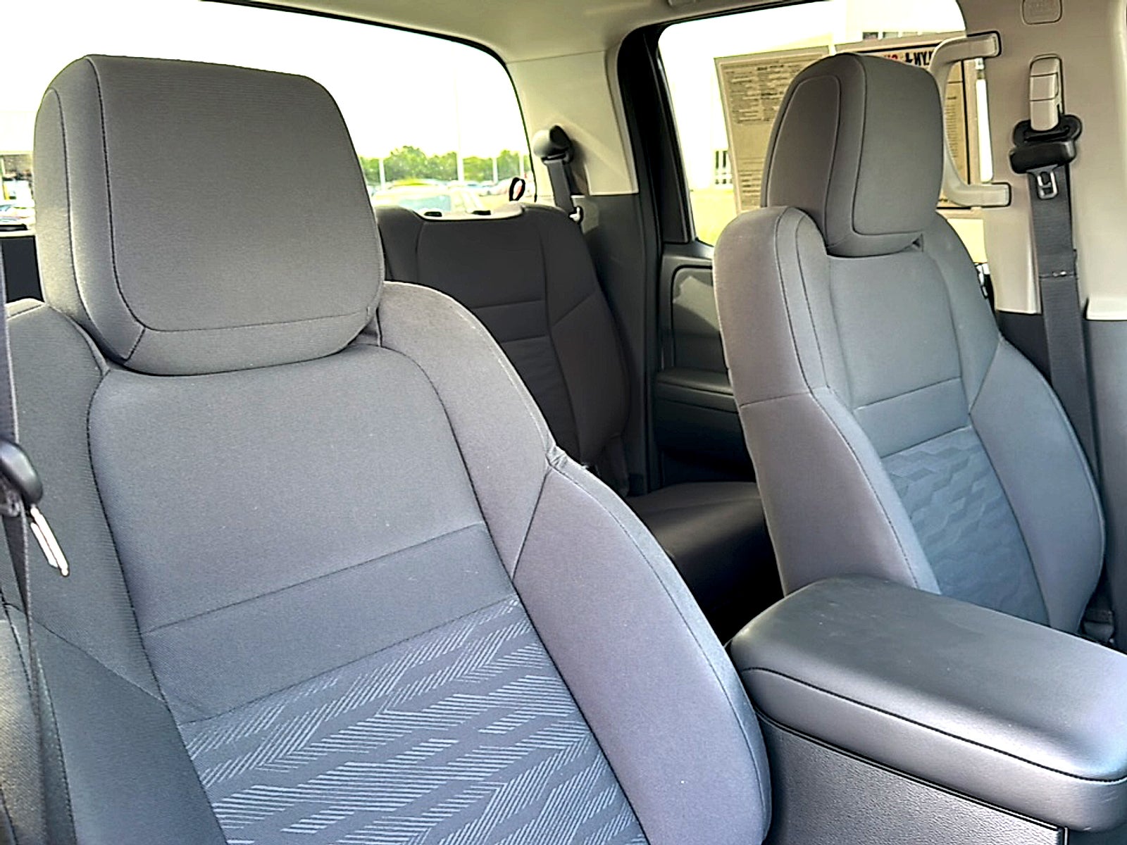 2024 Nissan Frontier Crew Cab S 4x4