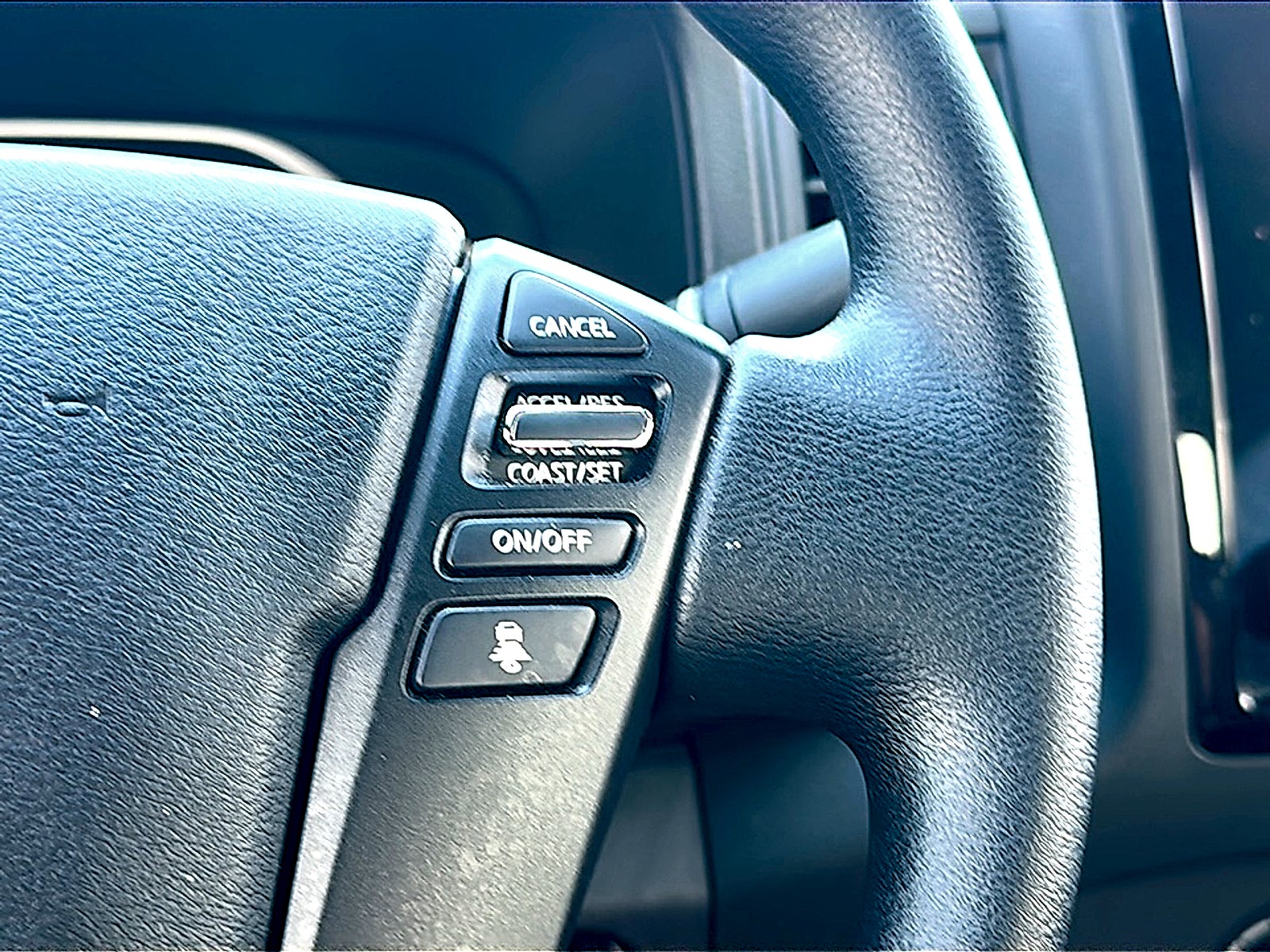 2024 Nissan Frontier Crew Cab S 4x4