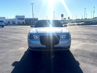 2022 Chrysler 300 S
