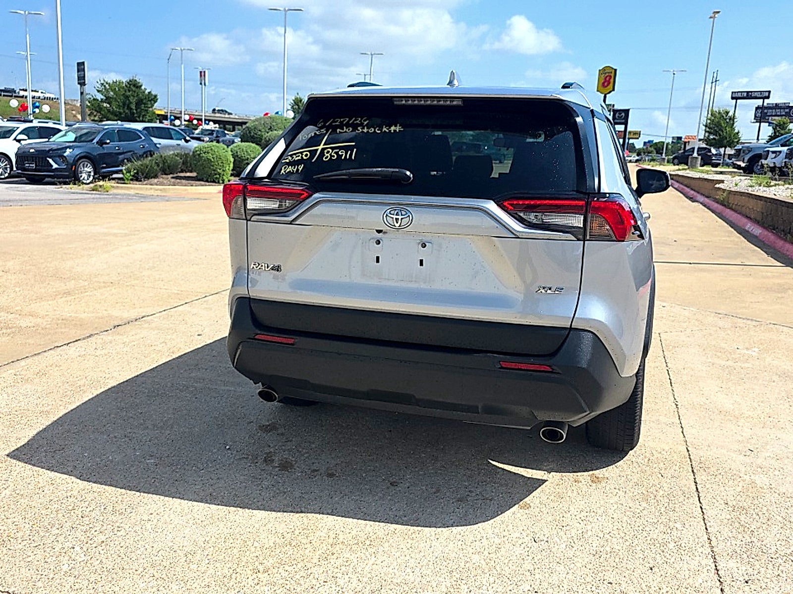 2020 Toyota RAV4 XLE
