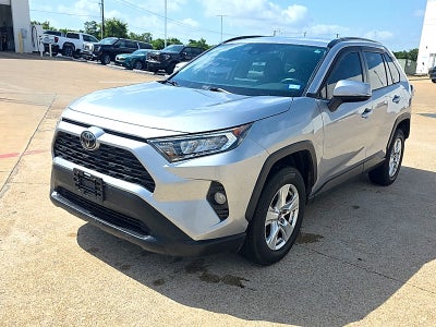 2020 Toyota RAV4 XLE