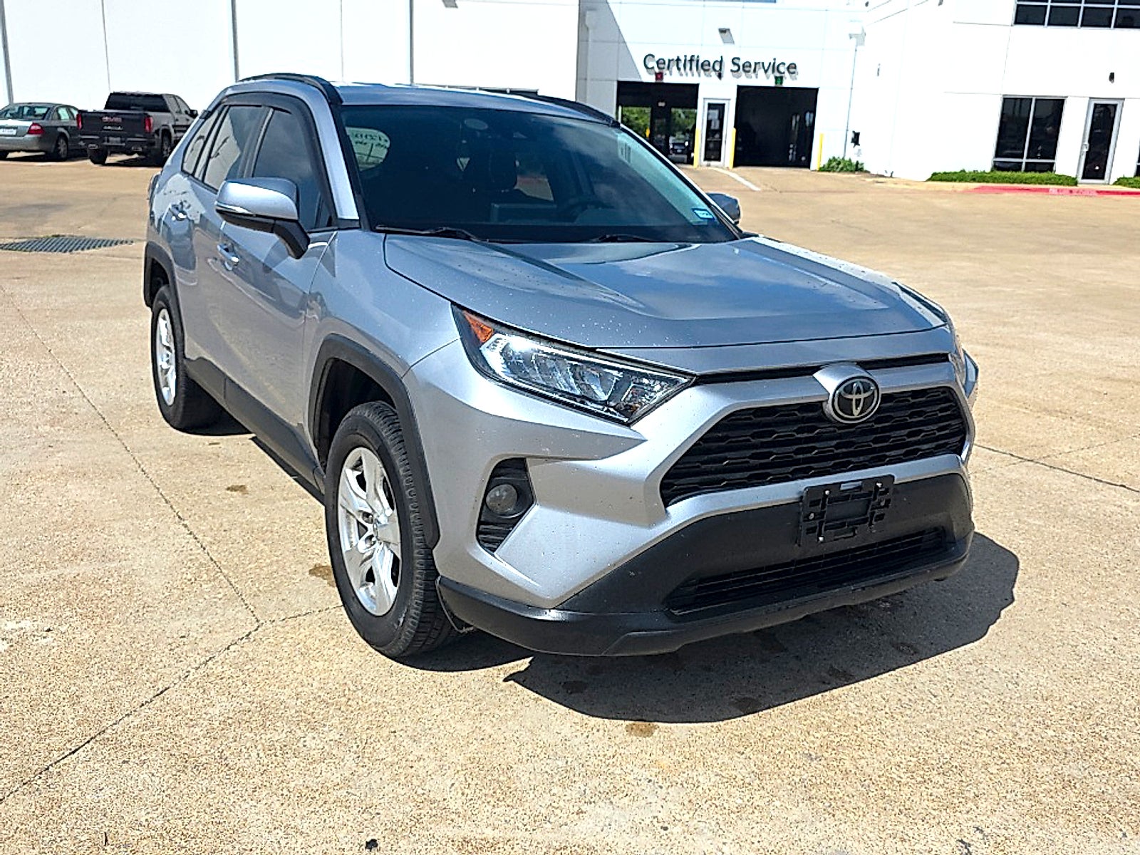 2020 Toyota RAV4 XLE
