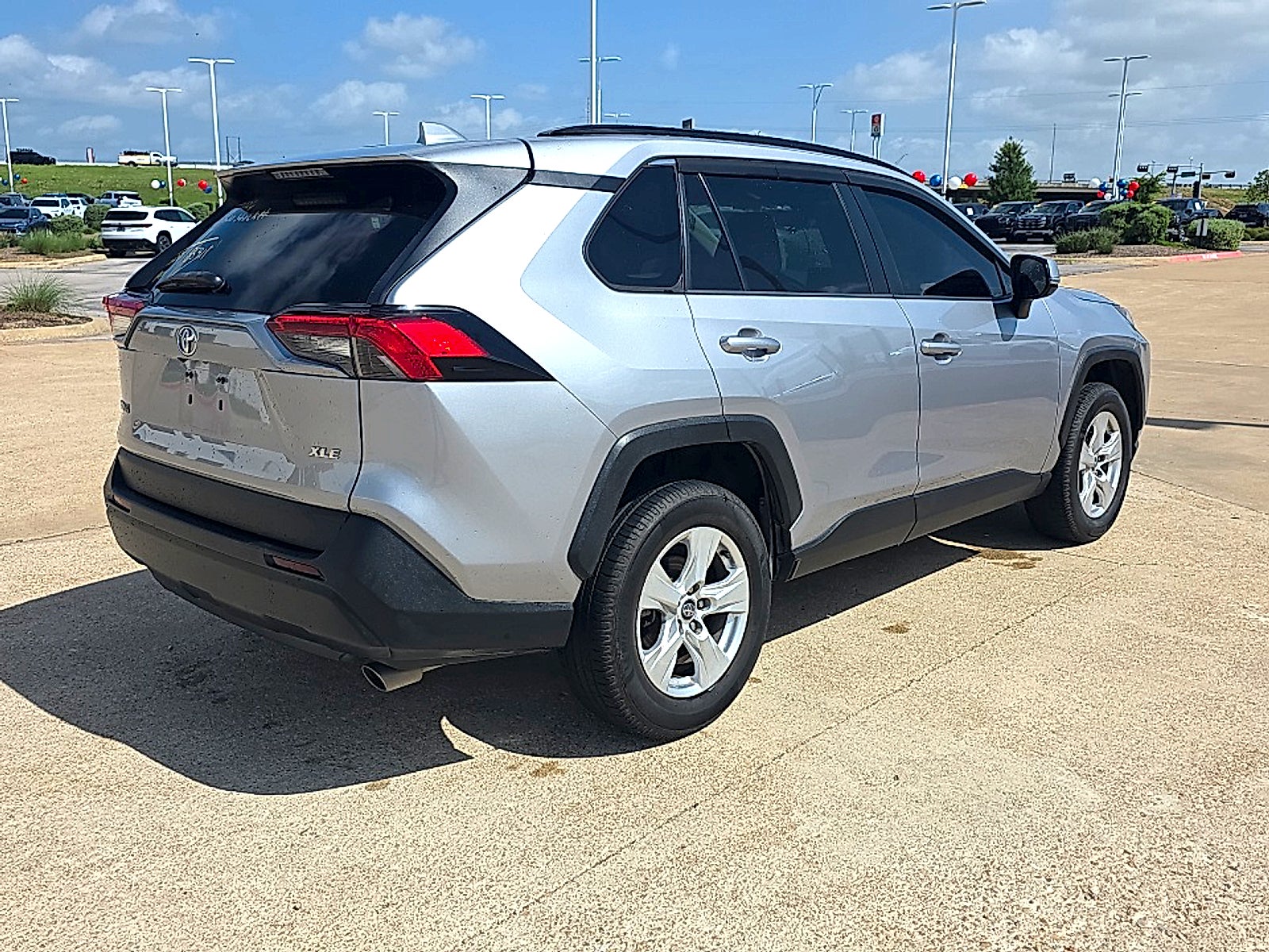 2020 Toyota RAV4 XLE