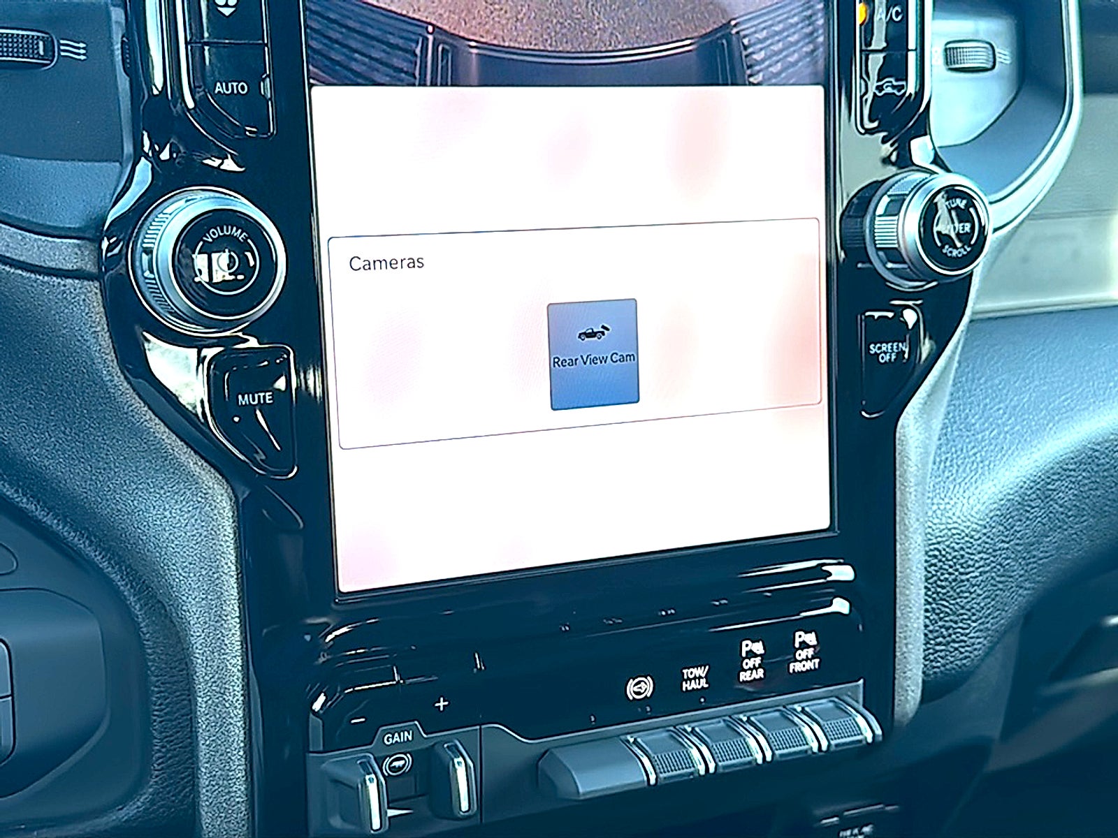 2026 RAM 2500 Tradesman Crew Cab 4x4 6'4" Box