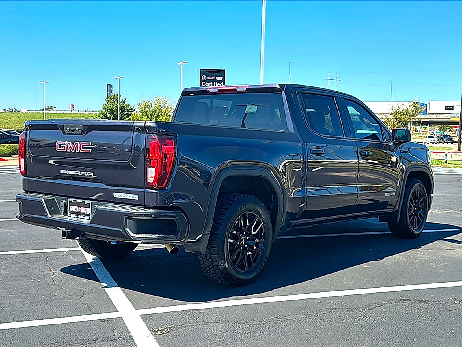 2022 GMC Sierra 1500 Elevation