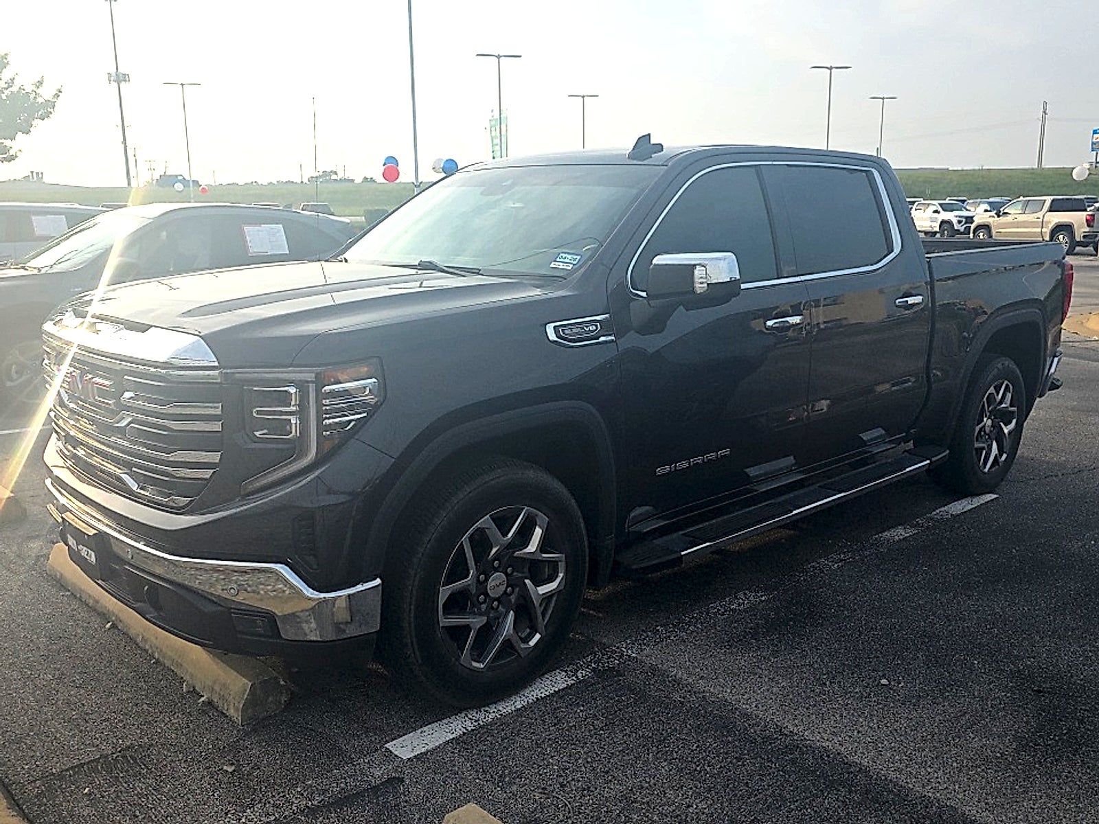 2024 GMC Sierra 1500 SLT