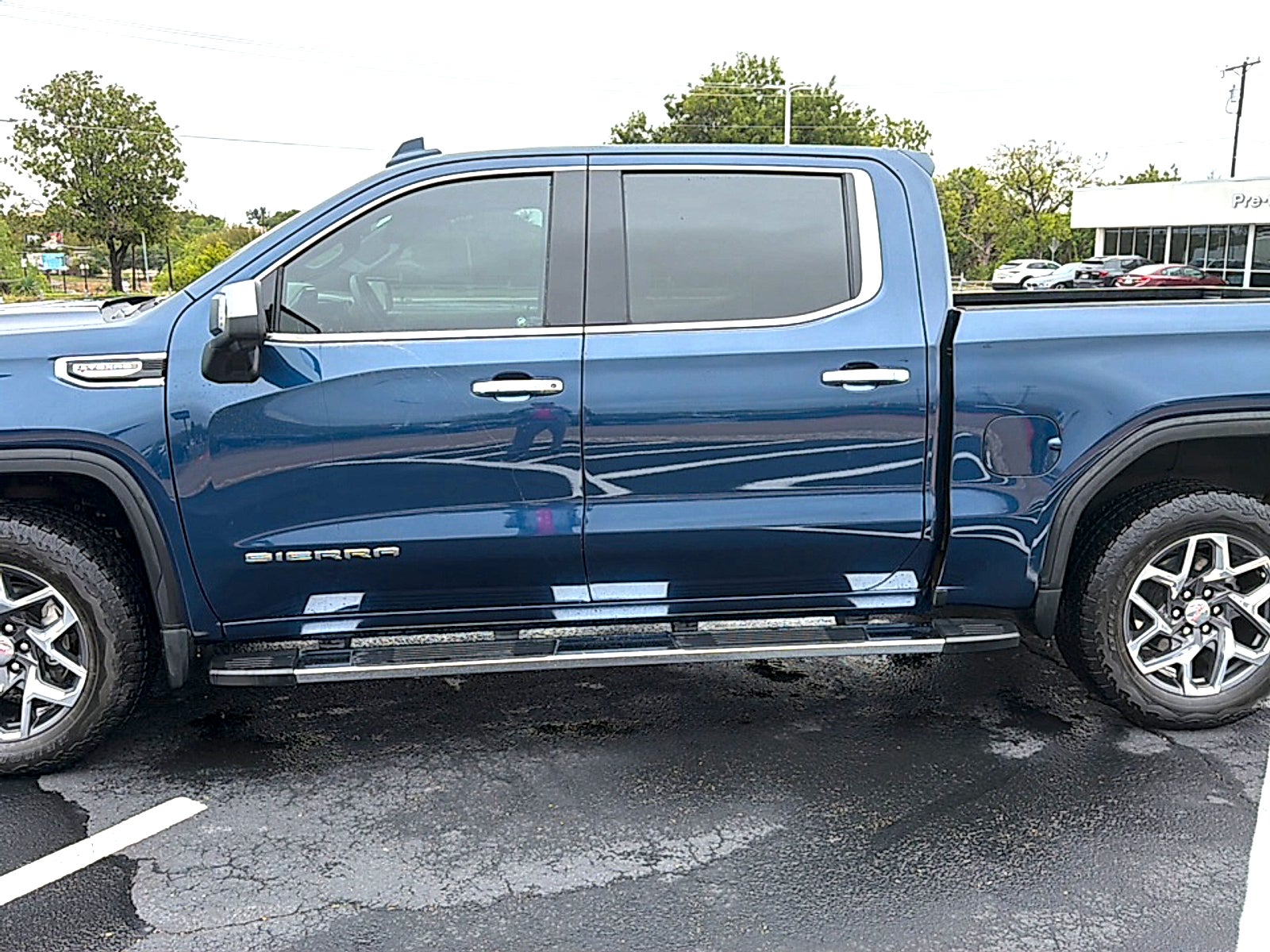 2023 GMC Sierra 1500 SLT