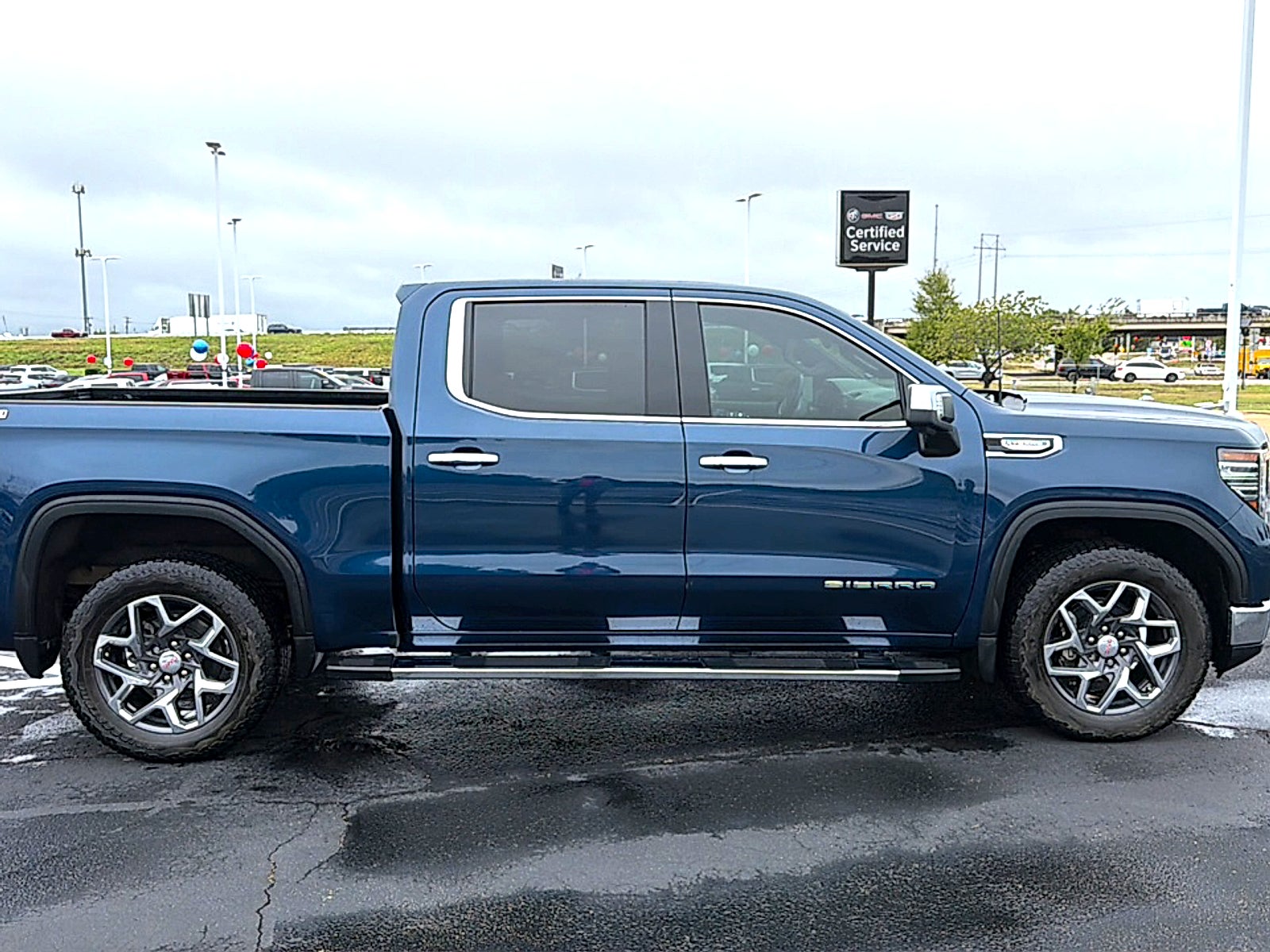 2023 GMC Sierra 1500 SLT