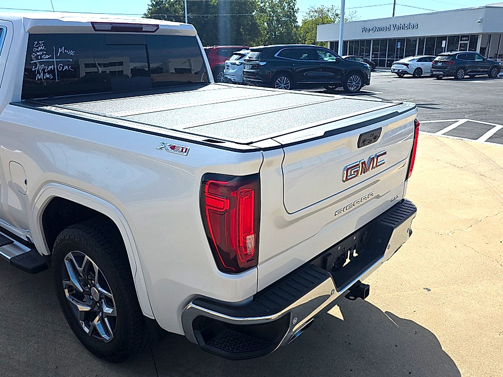 2025 GMC Sierra 1500 SLT