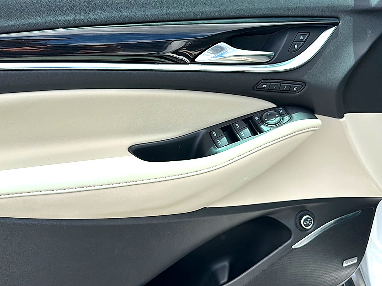 2022 Buick Enclave Premium