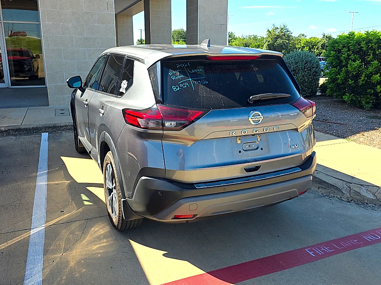 2021 Nissan Rogue SV FWD