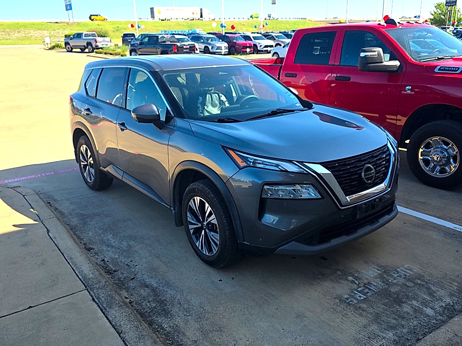 2021 Nissan Rogue SV FWD