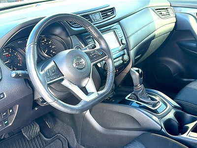 2020 Nissan Rogue SV FWD