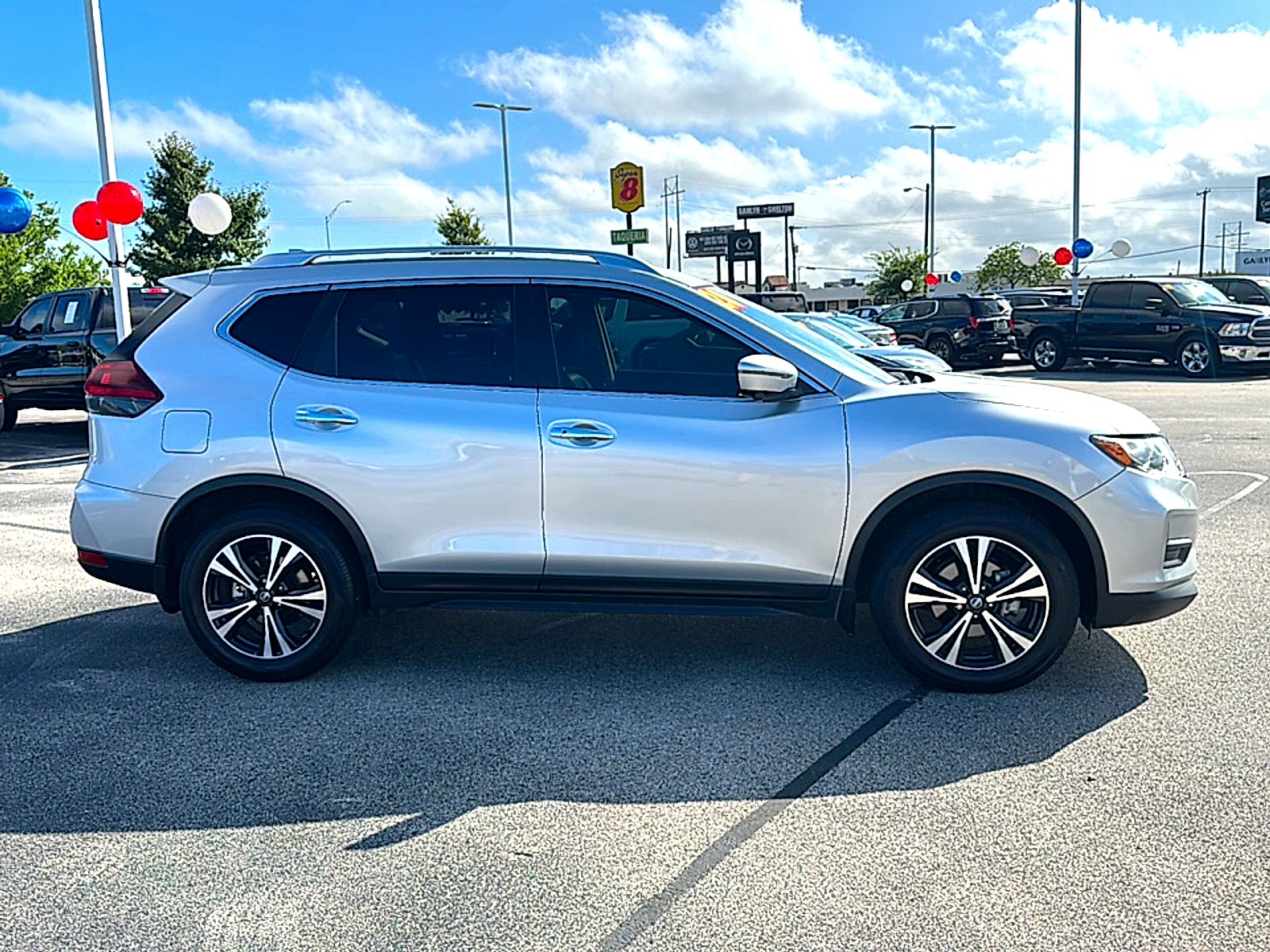 2020 Nissan Rogue SV FWD