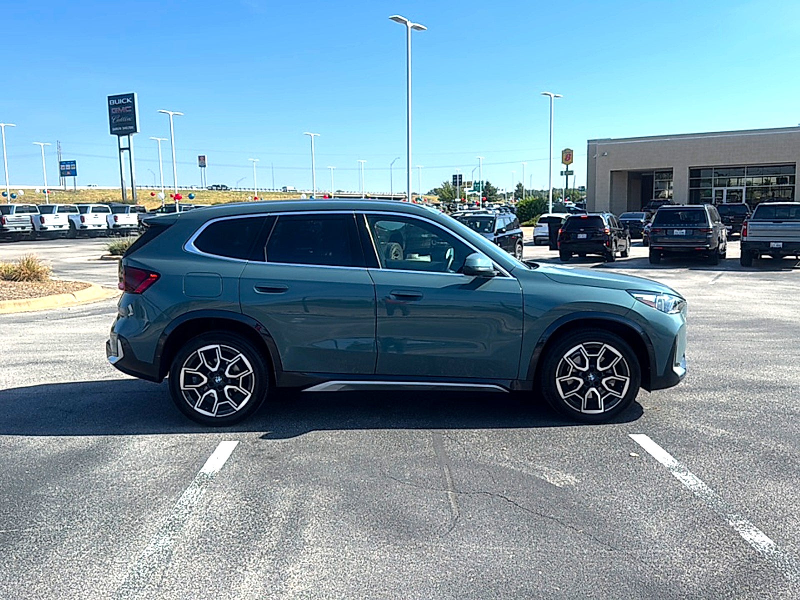 2025 BMW X1 xDrive28i