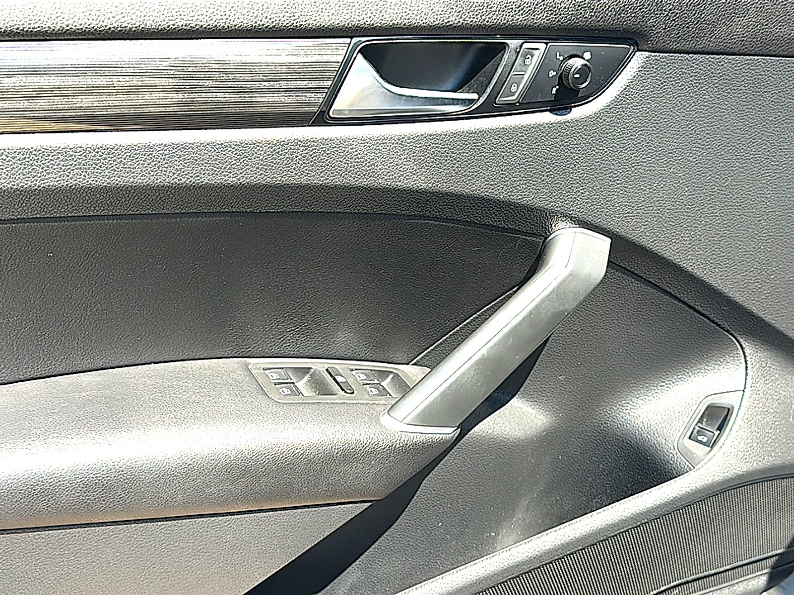 2020 Volkswagen Passat 2.0T R-Line