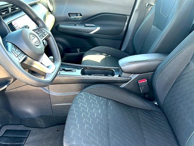 2024 Nissan Kicks SV Xtronic CVT