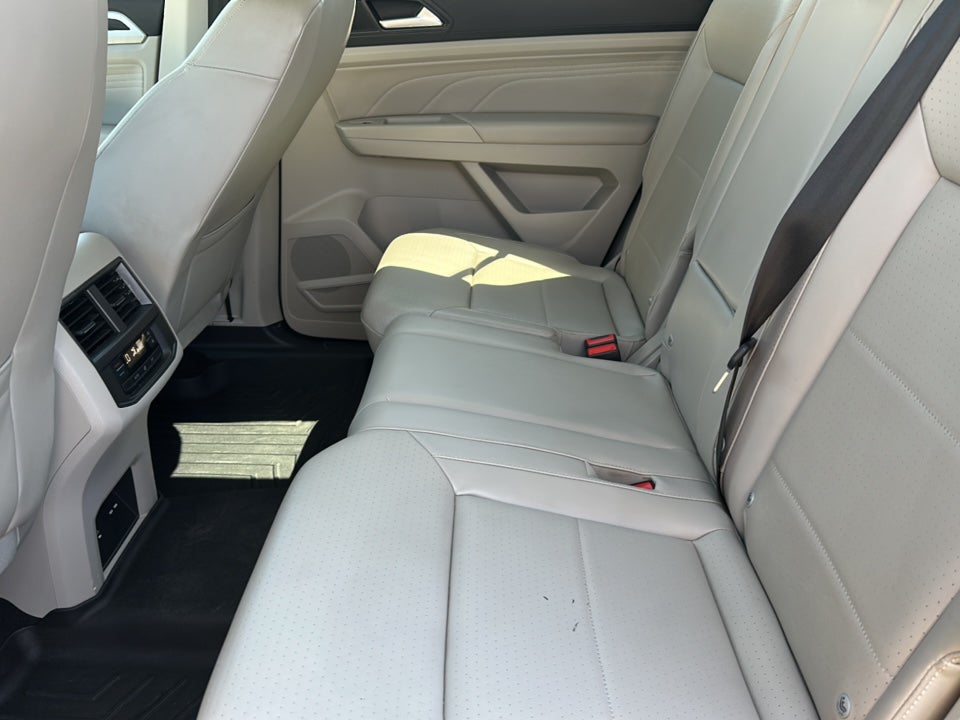 2022 Volkswagen Atlas 2.0T SE w/Technology